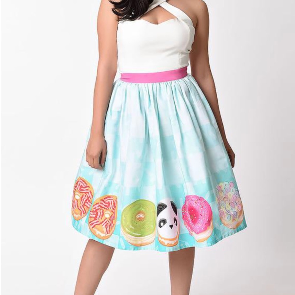 Unique Vintage Donut High Waisted Swing Skirt NWT